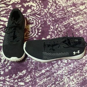 Under Armour Sneakers